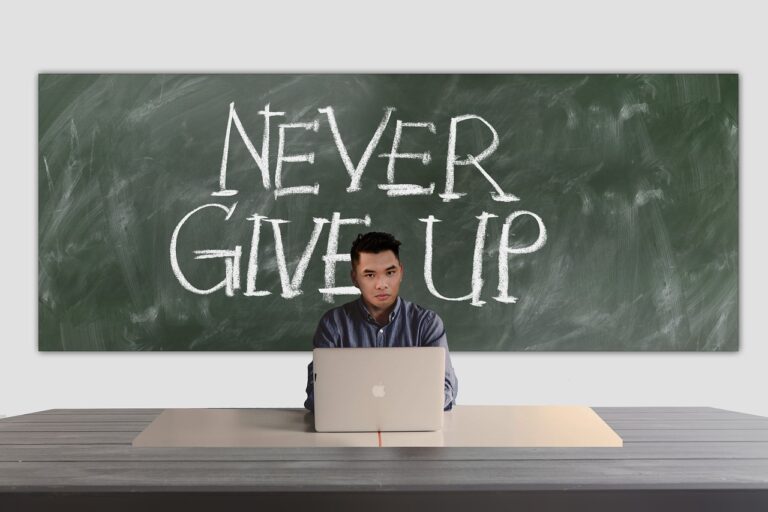 découvrez comment l'apprentissage peut transformer votre carrière grâce à une formation pratique et une expérience professionnelle enrichissante. explorez les avantages de l'alternance, les secteurs d'activité concernés et les opportunités de développement personnel et professionnel.